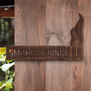 Cartello in legno Madeira "Smoker Loungei"